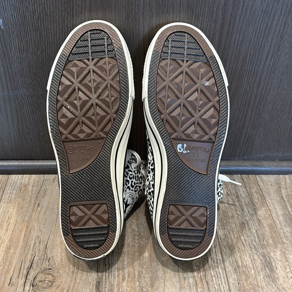 Converse All Star Cheetah Zebra High Top Sneakers Size 9 - Picture 5 of 8